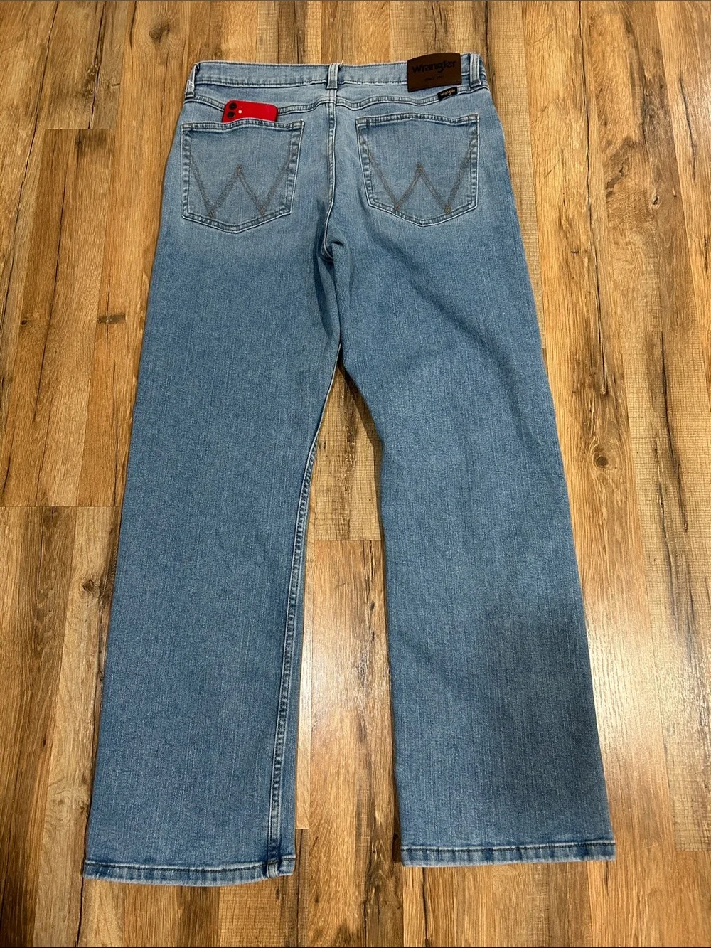 Wrangler Men’s Stonewashed Denim Relaxed Boots Jeans Sz 32/32